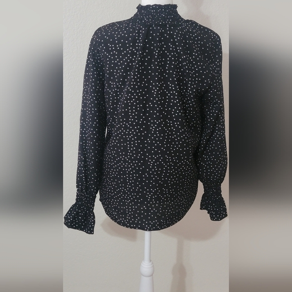 AX Paris Black and White Heart Blouse - Picture 2 of 4